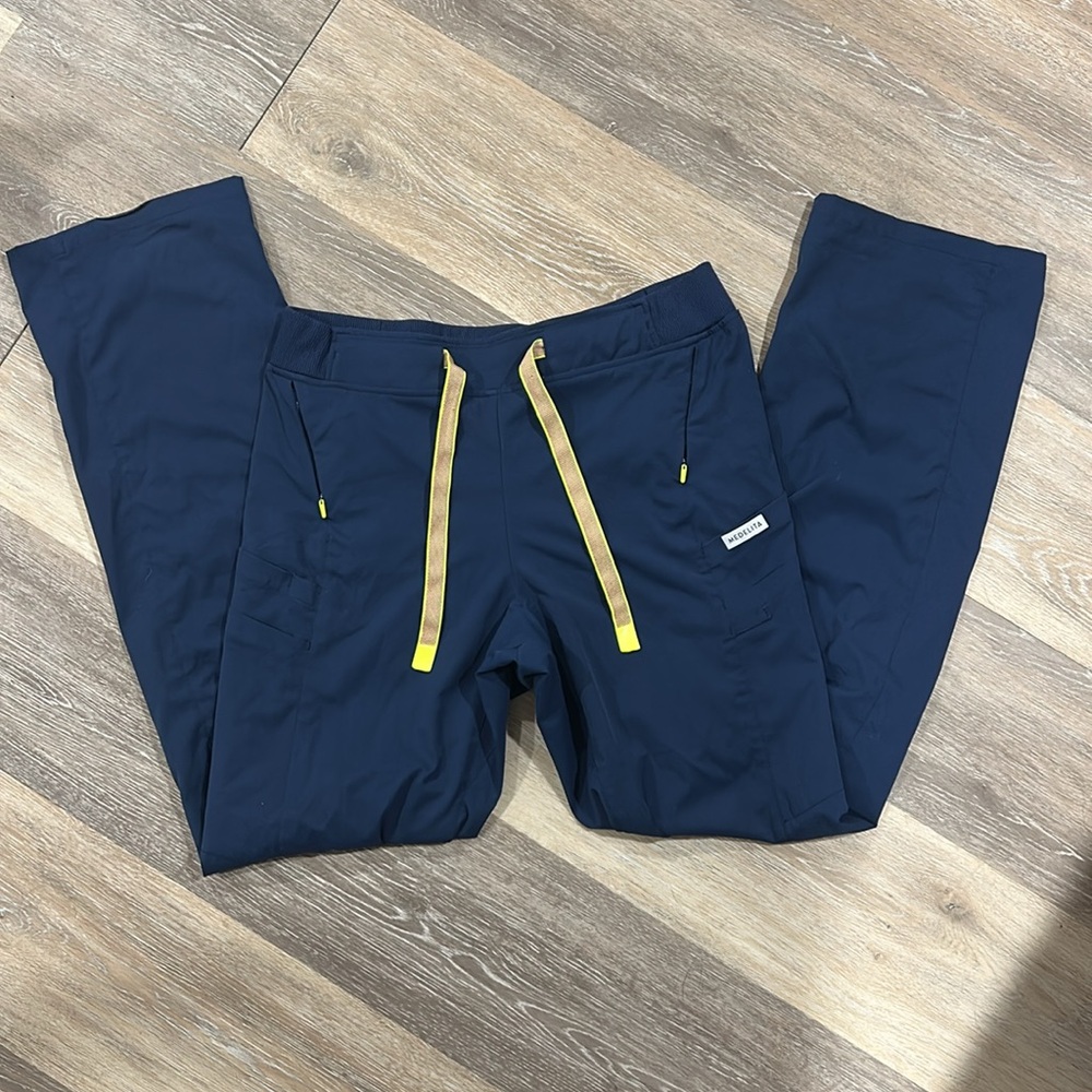 Medelita Scrub Pants - Picture 2 of 7
